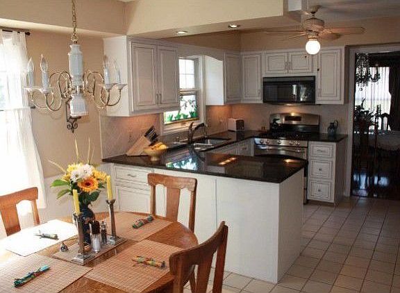 4th image of 627 Brooke Ln