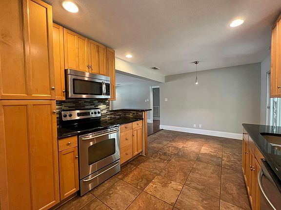 5th image of 1313 Casa Vale Dr