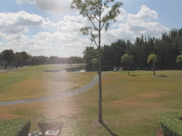 12500 SW 6th St APT 202N, Pembroke Pines, FL 33027