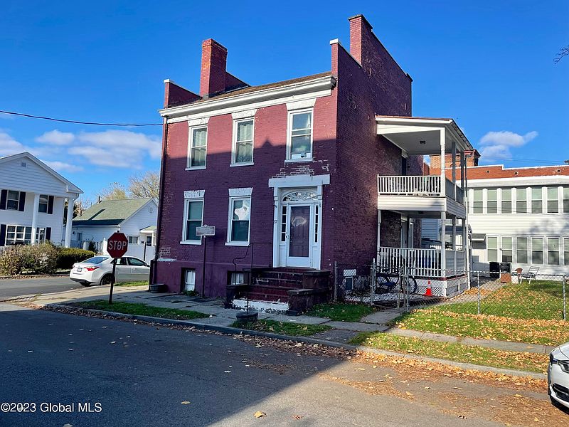 3rd image of 37 Middle Street