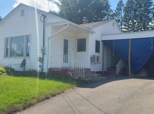 121 20th Ave, Madawaska, ME 04756
