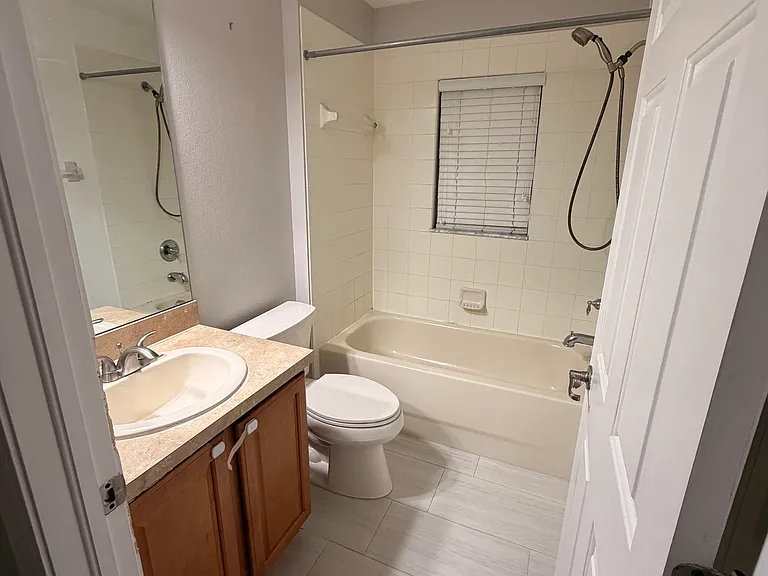 15416 Telford Spring Dr — Photo 10
