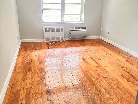 3rd image of 13981 35th Ave #2GA