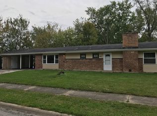 475 Shabbona Dr, Park Forest, IL 60466