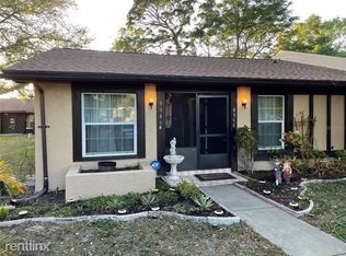 9946 87th St, Seminole, FL 33777