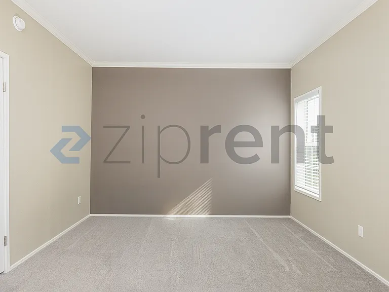 8055 Hoboh Ln — Photo 11