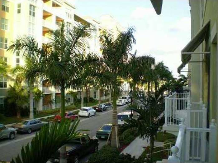 226 Moorings Dr, Lantana, FL 33462 Zillow