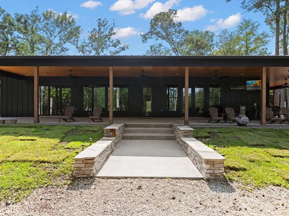 17131 Carrol Ln, Willis, TX 77378