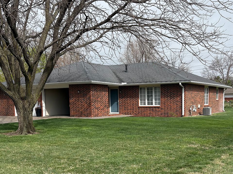1st image of 504 W 36th Ave #A
