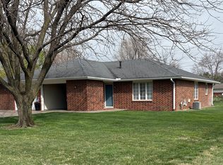 504 W 36th Ave #A, Hutchinson, KS 67502