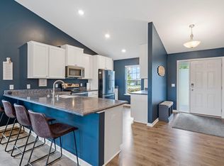 15135 Emory Cir, Apple Valley, MN 55124