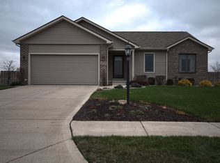 68378 Kestrel Ln, New Paris, IN 46553