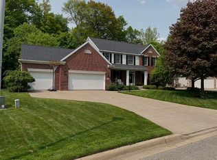 12738 Whisper Ridge Dr, Freeland, MI 48623