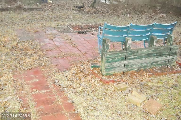 1st image of 1015 Sharon Dr