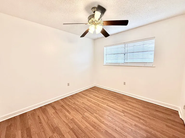 16405 Patton Ave — Photo 16