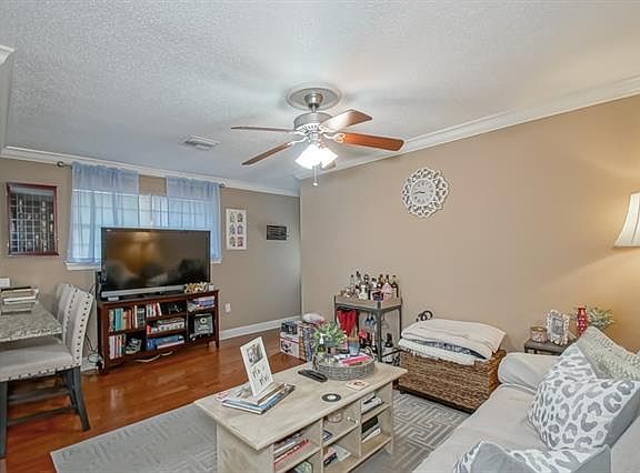 3rd image of 238 Labarre Dr