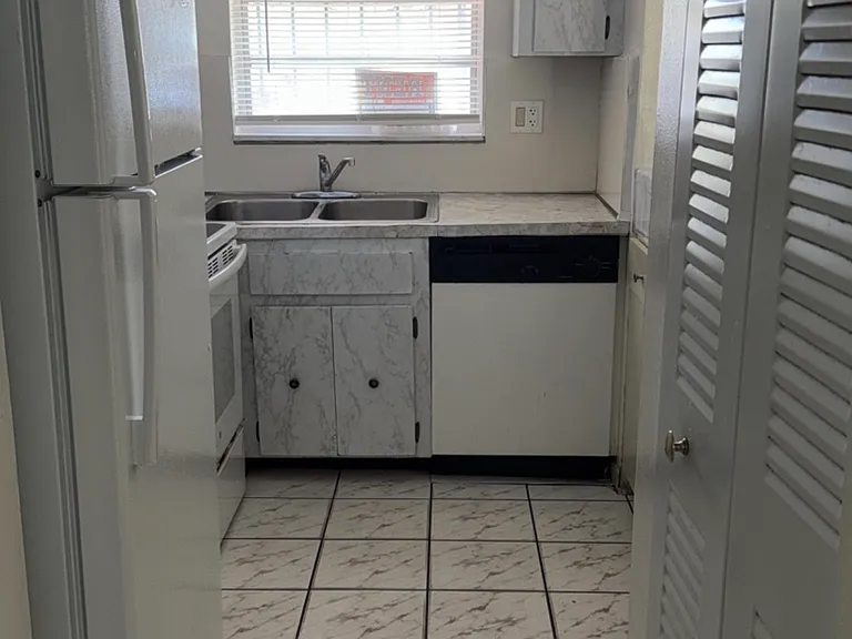 8889 Fontainebleau Blvd #206 — Photo 1
