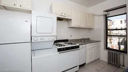 Rented by Garfield Realty 