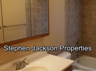 1820 Eastmoreland Ave, Rockford, IL 61108