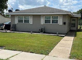 3136 Hero Dr, Gretna, LA 70053
