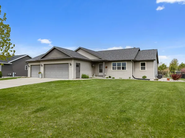 W6220 Sherwood Point Ct, Greenville, WI 54942