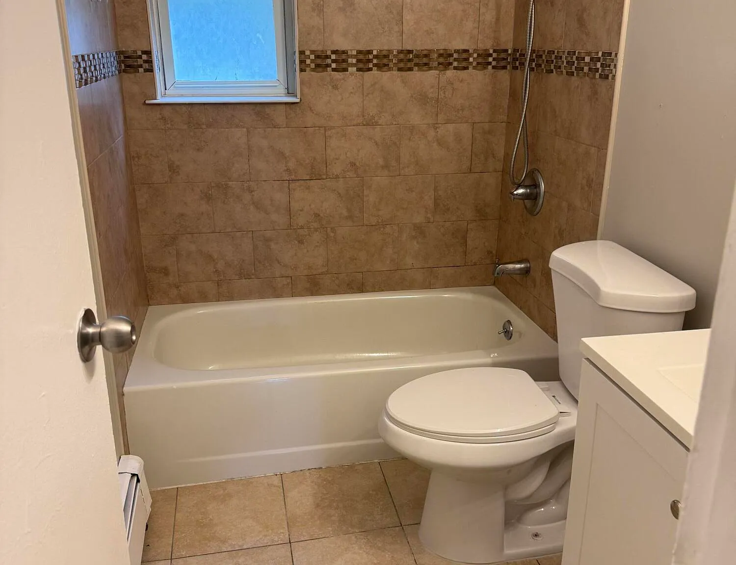 289 Main St — Photo 3