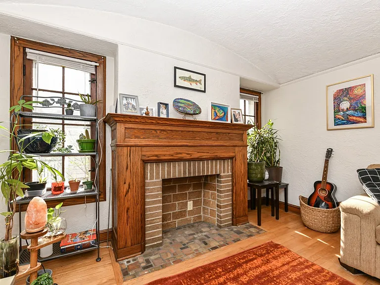 6811 Aetna Ct — Photo 7
