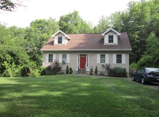 42 Spring Hill Dr, Hunlock Creek, PA 18621