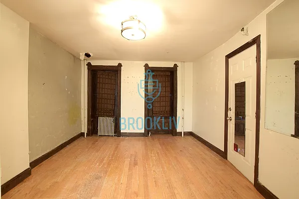 Rented by null | media 14