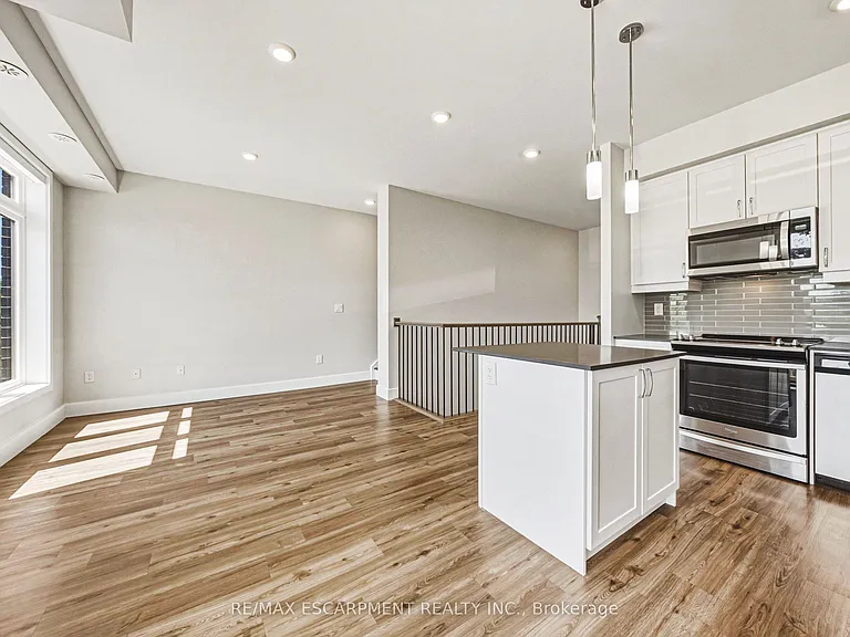 2061 Prospect St #214 — Photo 11
