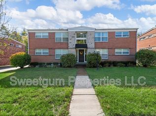 10128 Manchester Rd APT C, Saint Louis, MO 63122