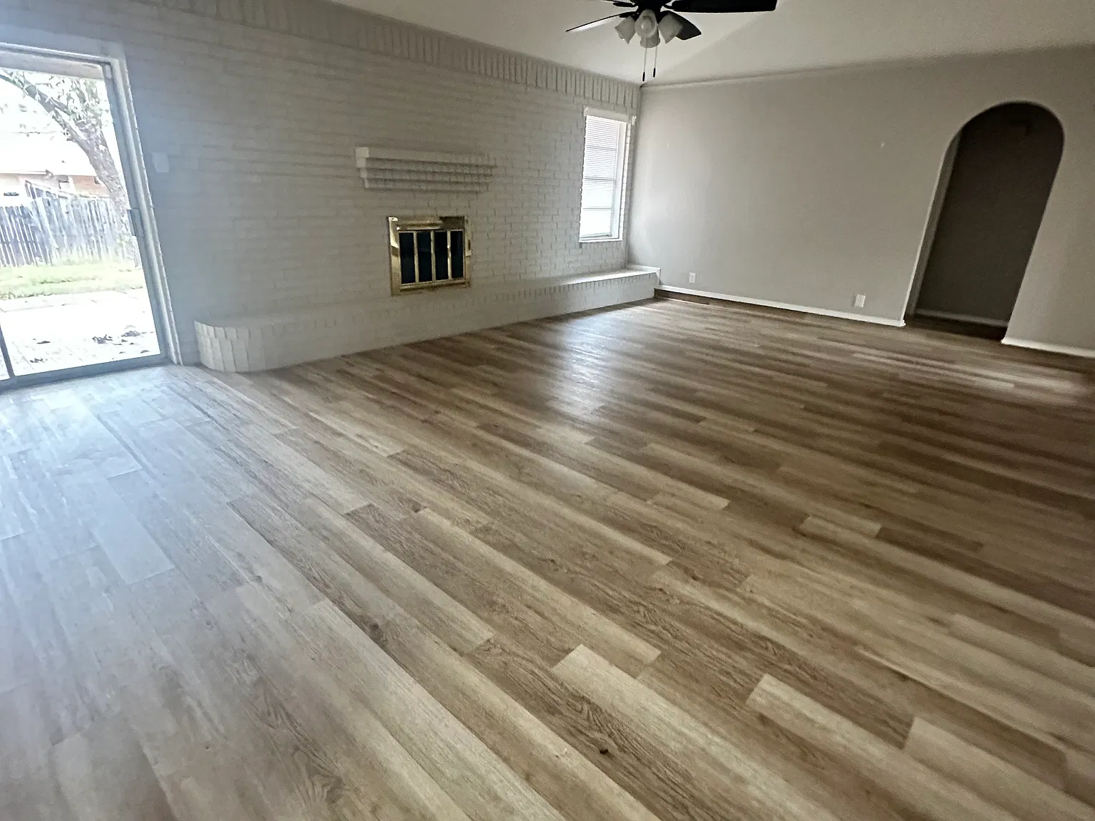 3 bed, 1796 sqft, $2,200 — Photo 2