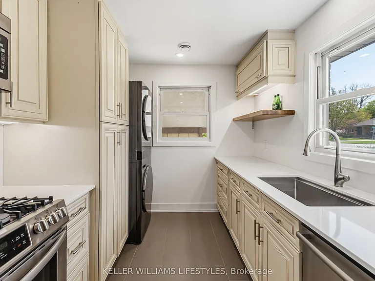 350 Reynolds Rd #1 — Photo 16