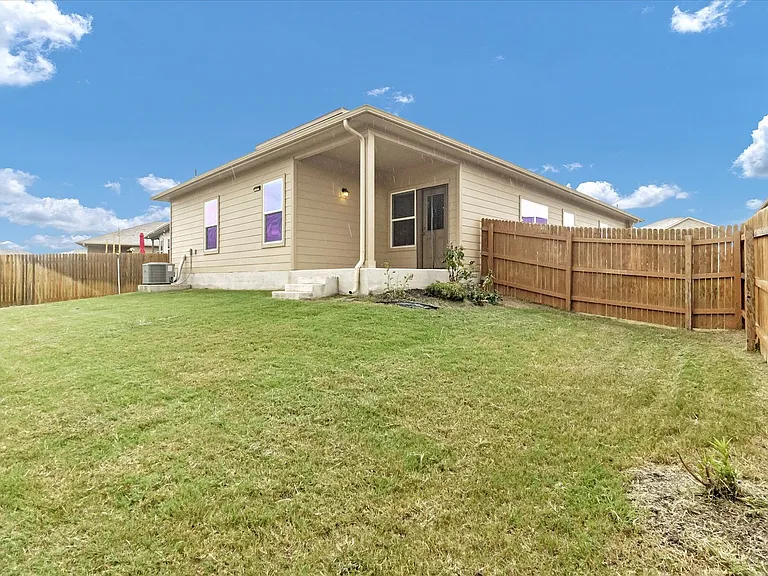 1013 Gaelic Dr — Photo 19