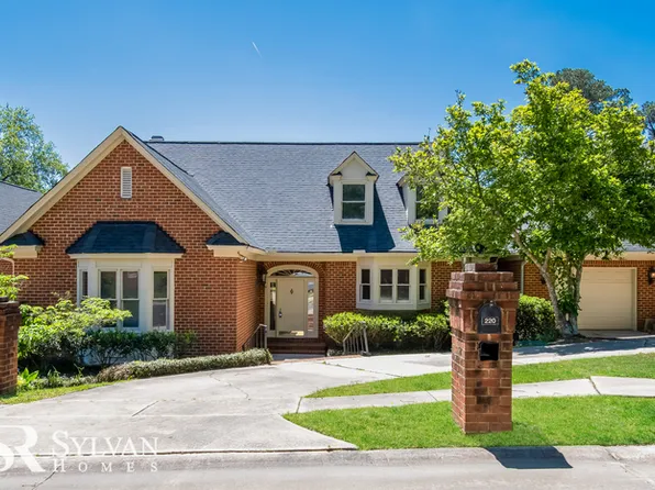 220 Berry Tree Ln, Columbia, SC 29223