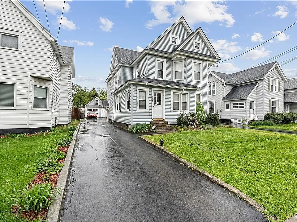 119 Charles Ave #2