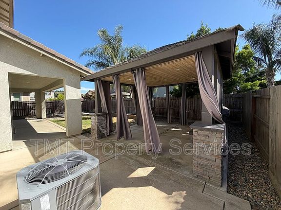 3rd image of 9554 Sauterne Way