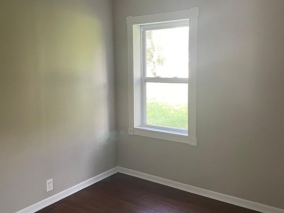 5th image of 814 W Vine St