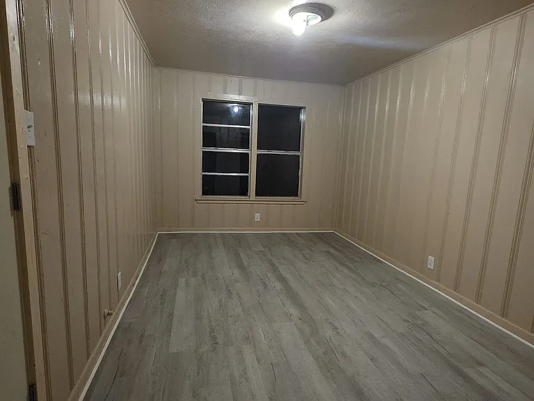 408 N Live Oak St #A — Photo 7