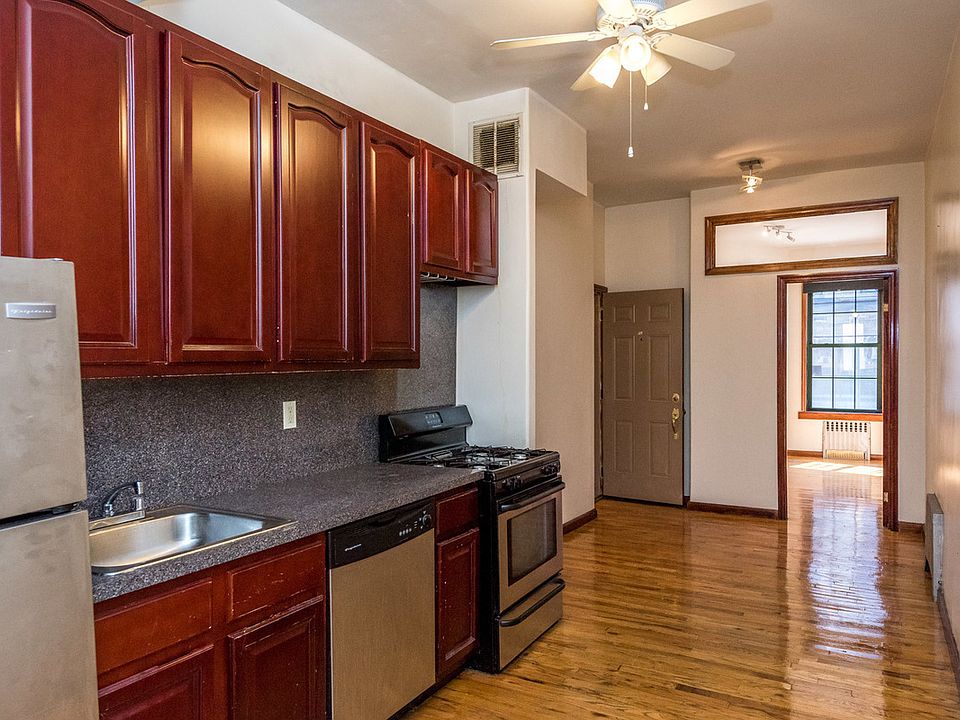 1st image of 763 Saint Johns Pl #3B