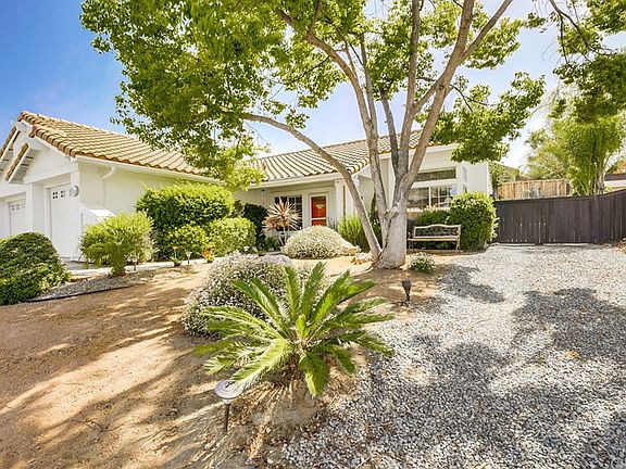 2nd image of 25436 Lavender Cir