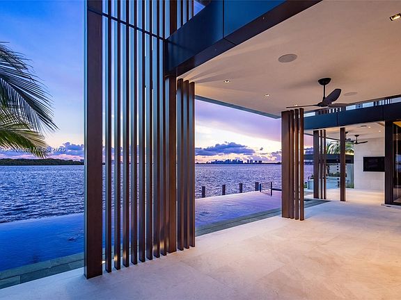 5th image of 11404 N Bayshore Dr
