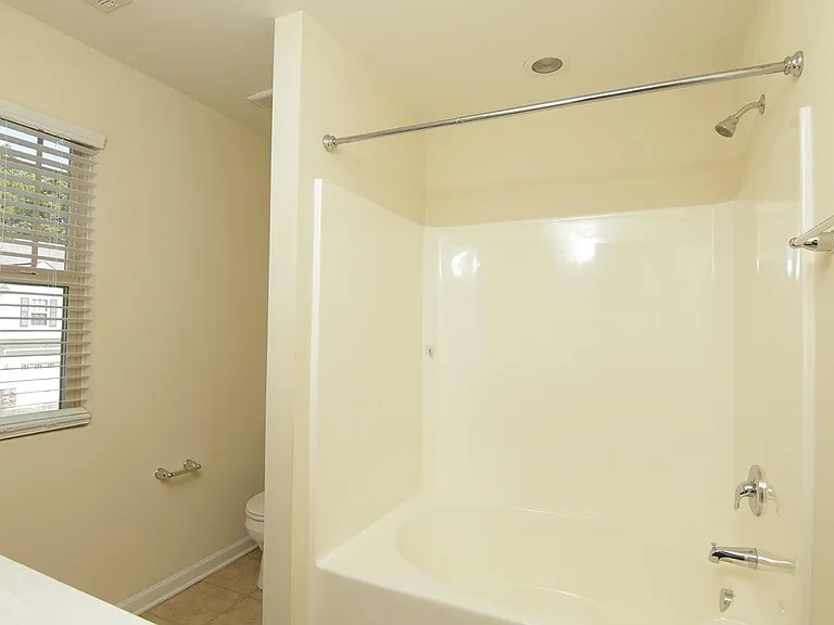 705 Keystone Park Dr #84 — Photo 16