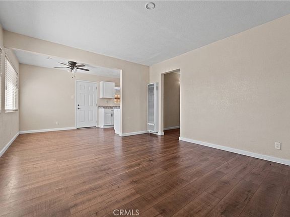 3rd image of 1605 Sunrise Rd