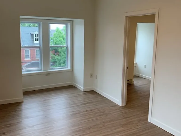 601 N Lime St #3 — Photo 3