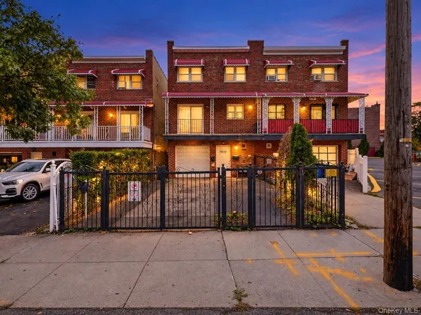 1012 E 233rd, Bronx, NY 10466