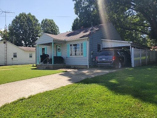3rd image of 107 N Goodman St