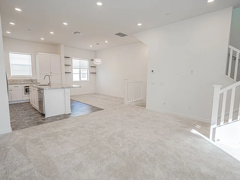 27062 W Painted Sky Way — Photo 9