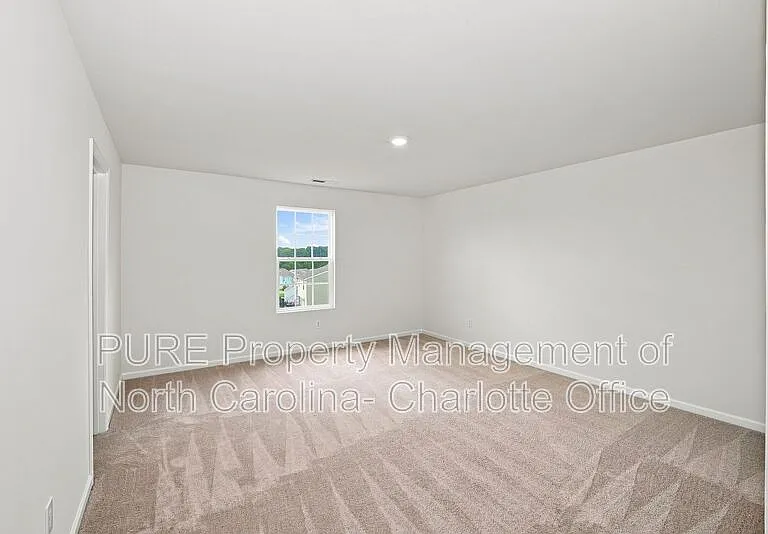 386 Hollingswood Dr — Photo 9