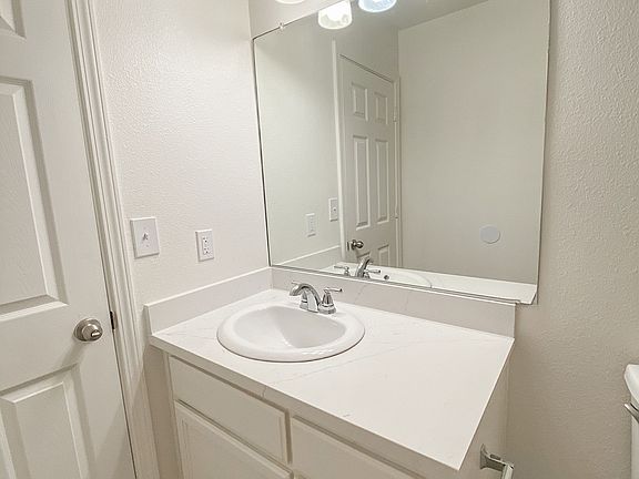 2nd image of 490 Posada Way